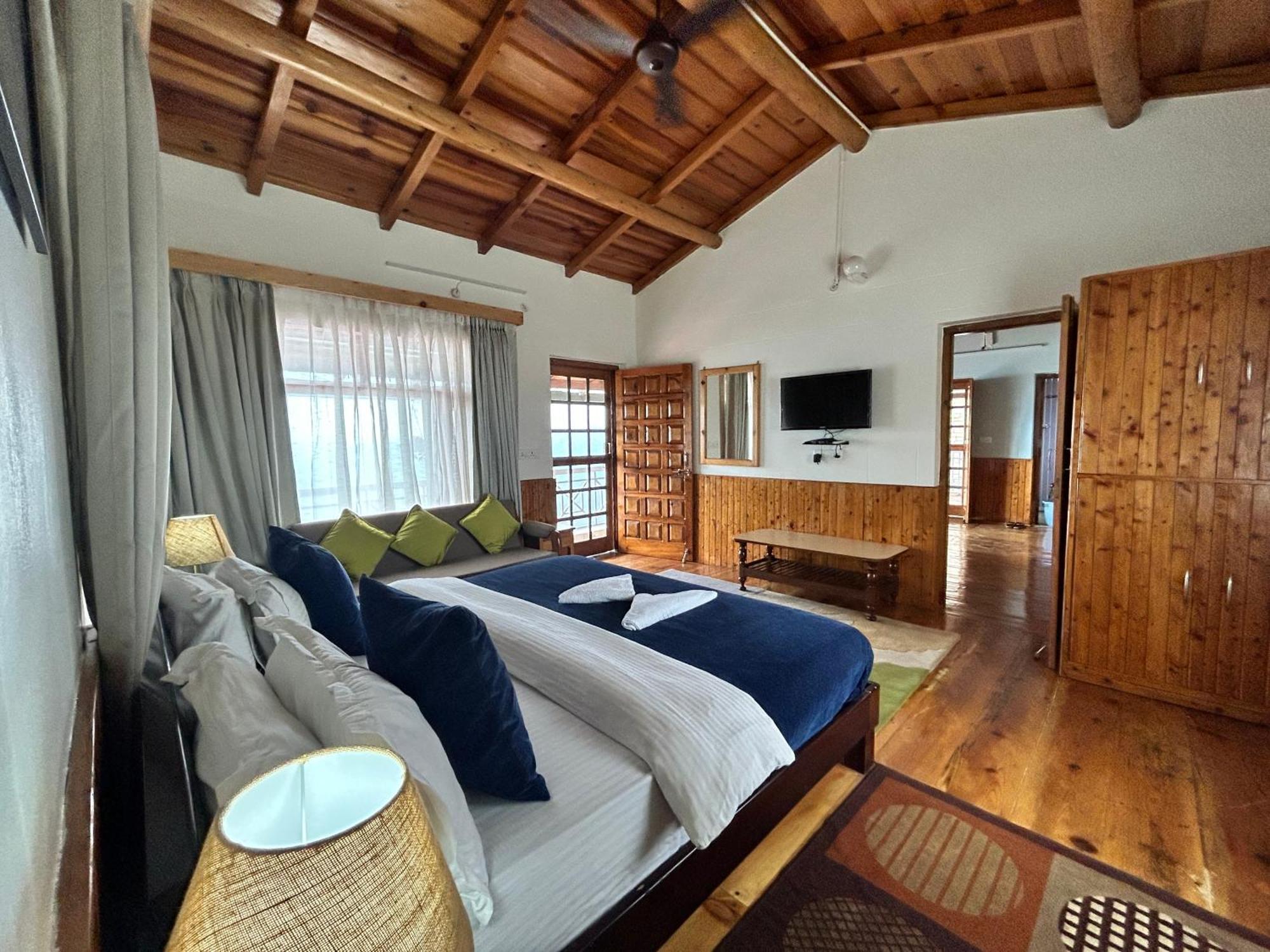 Kasar Himalaya Holiday Resort, Binsar Rd Алмора Екстериор снимка