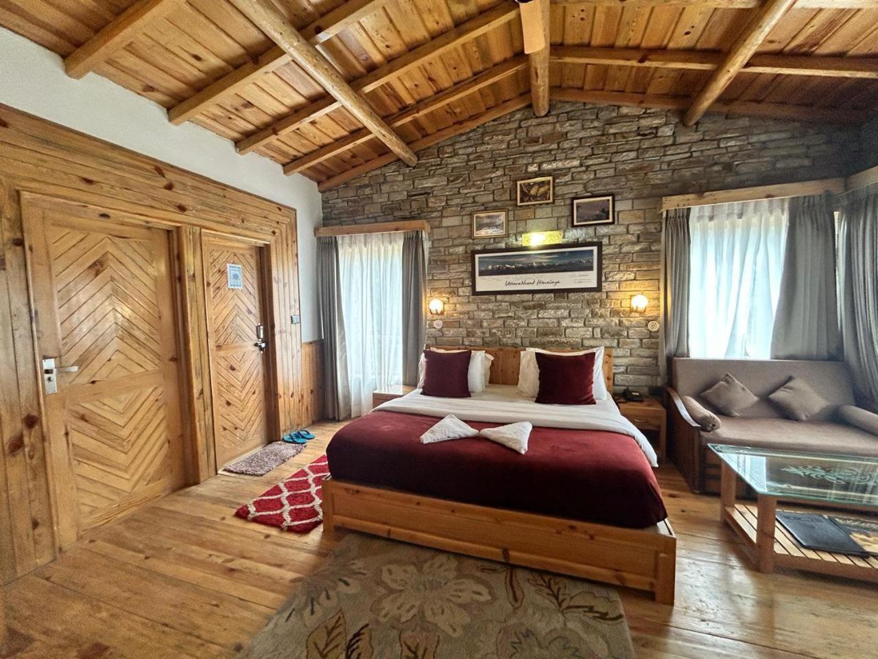 Kasar Himalaya Holiday Resort, Binsar Rd Алмора Екстериор снимка