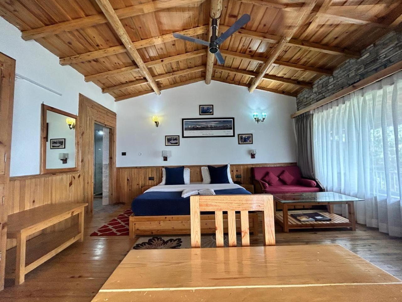 Kasar Himalaya Holiday Resort, Binsar Rd Алмора Екстериор снимка