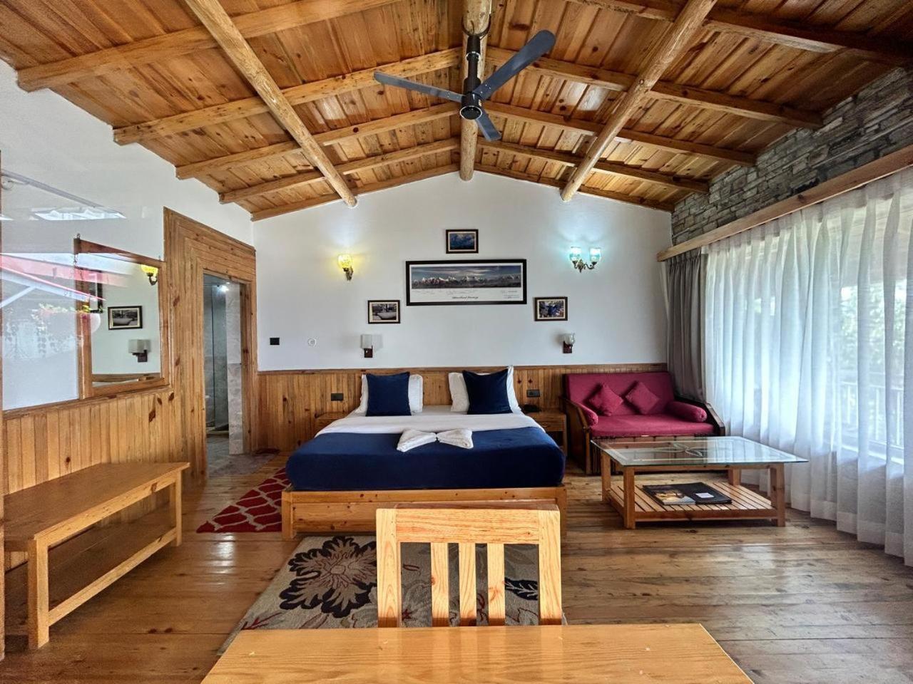 Kasar Himalaya Holiday Resort, Binsar Rd Алмора Екстериор снимка