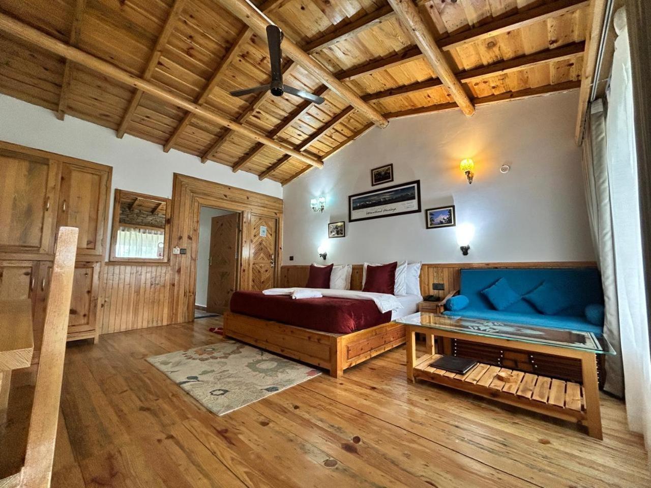 Kasar Himalaya Holiday Resort, Binsar Rd Алмора Екстериор снимка