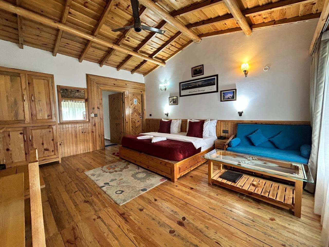 Kasar Himalaya Holiday Resort, Binsar Rd Алмора Екстериор снимка
