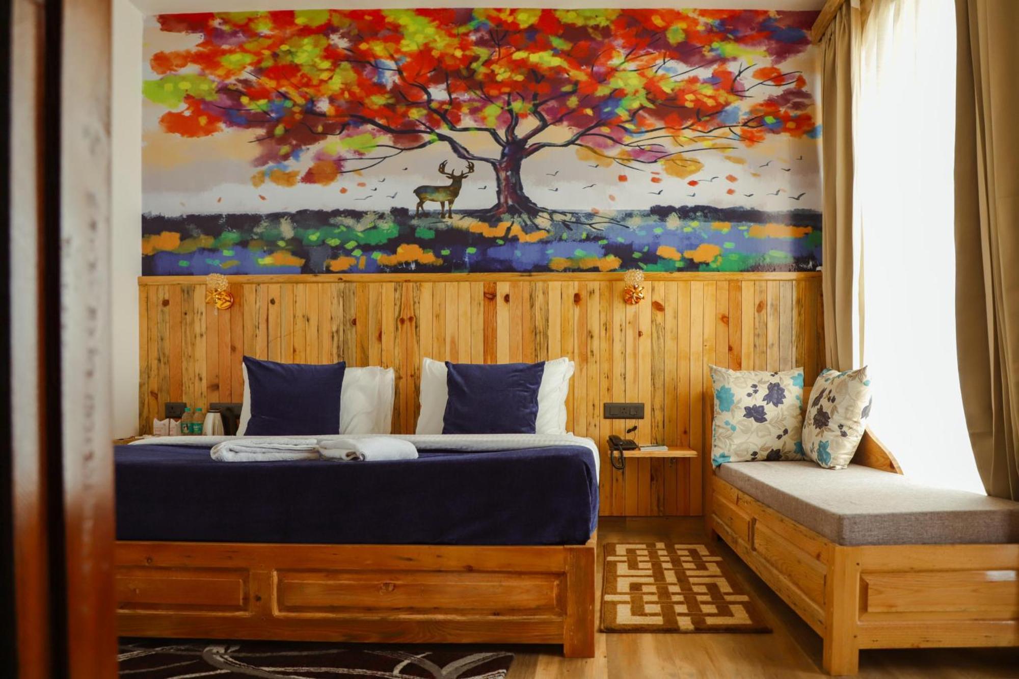 Kasar Himalaya Holiday Resort, Binsar Rd Алмора Екстериор снимка
