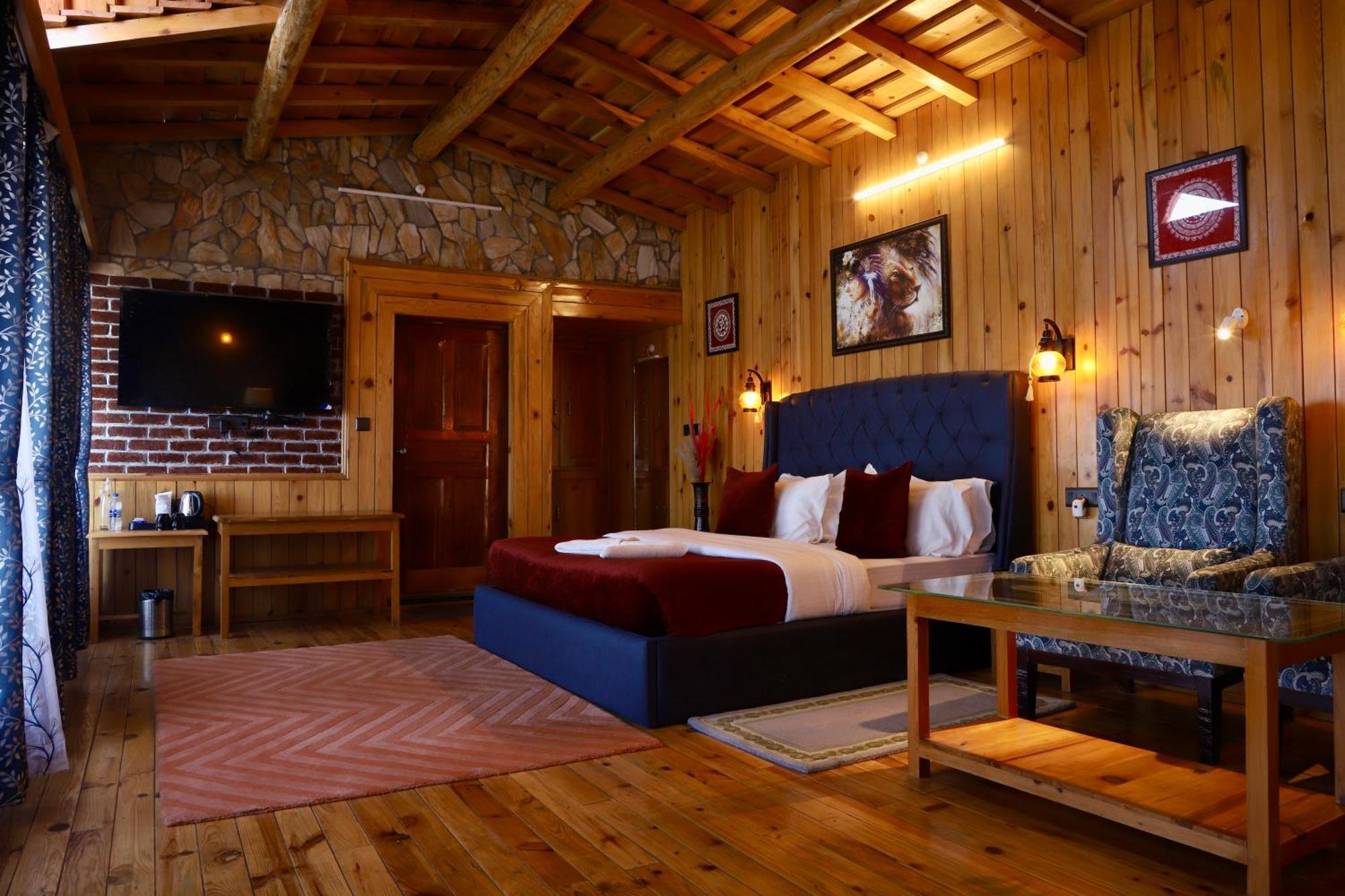 Kasar Himalaya Holiday Resort, Binsar Rd Алмора Екстериор снимка