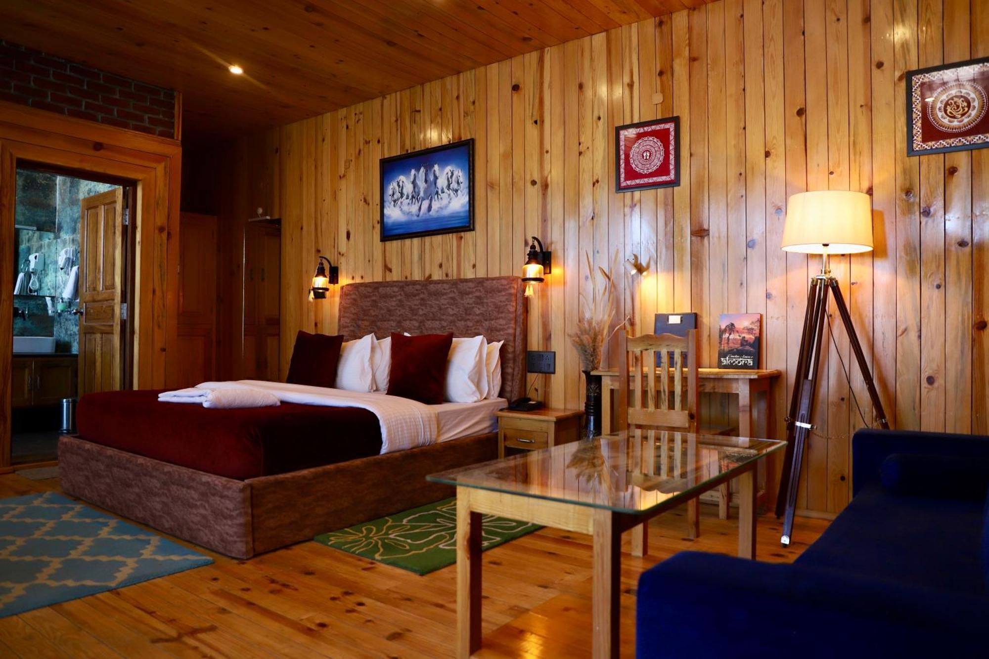 Kasar Himalaya Holiday Resort, Binsar Rd Алмора Екстериор снимка