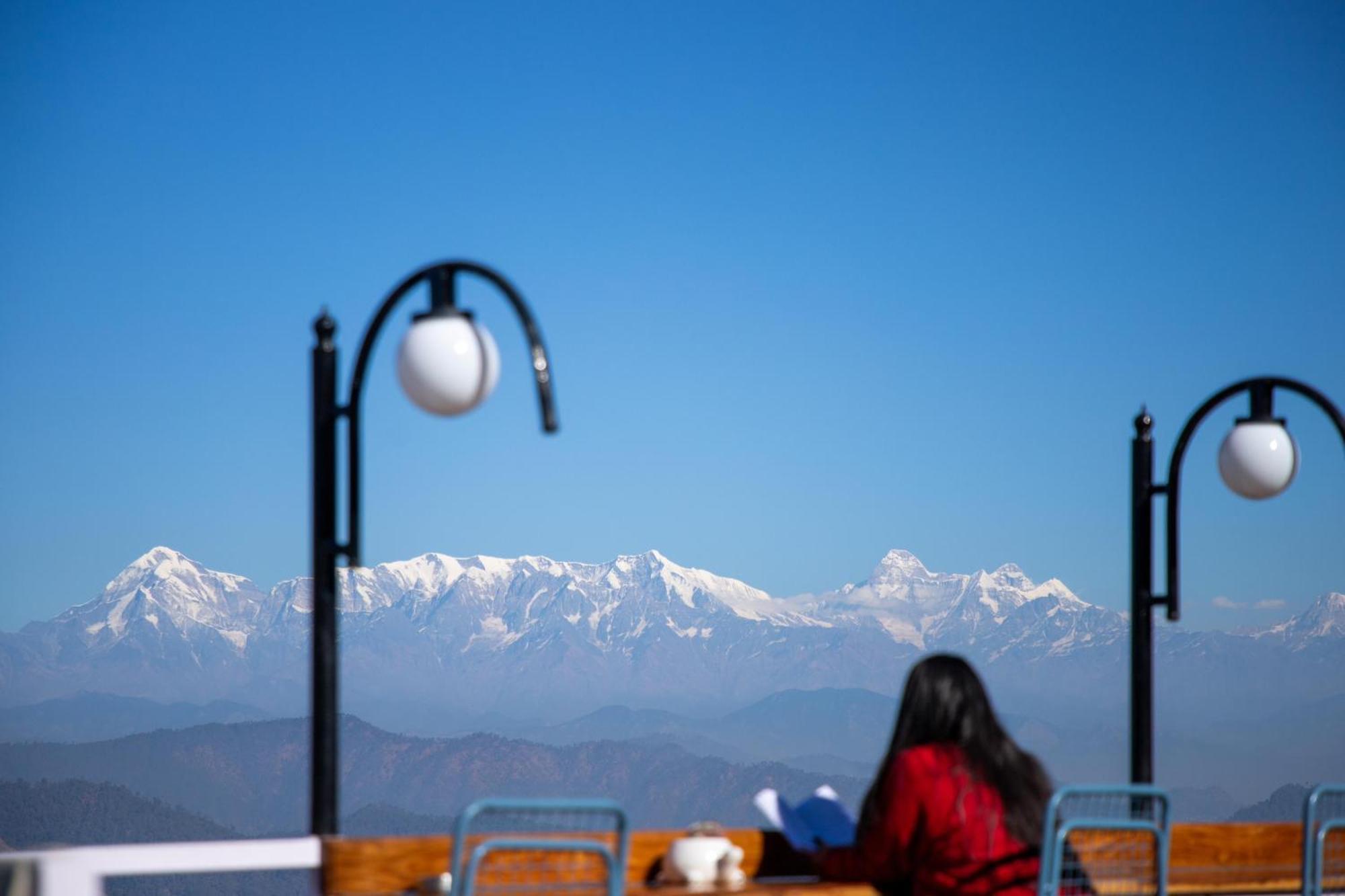 Kasar Himalaya Holiday Resort, Binsar Rd Алмора Екстериор снимка