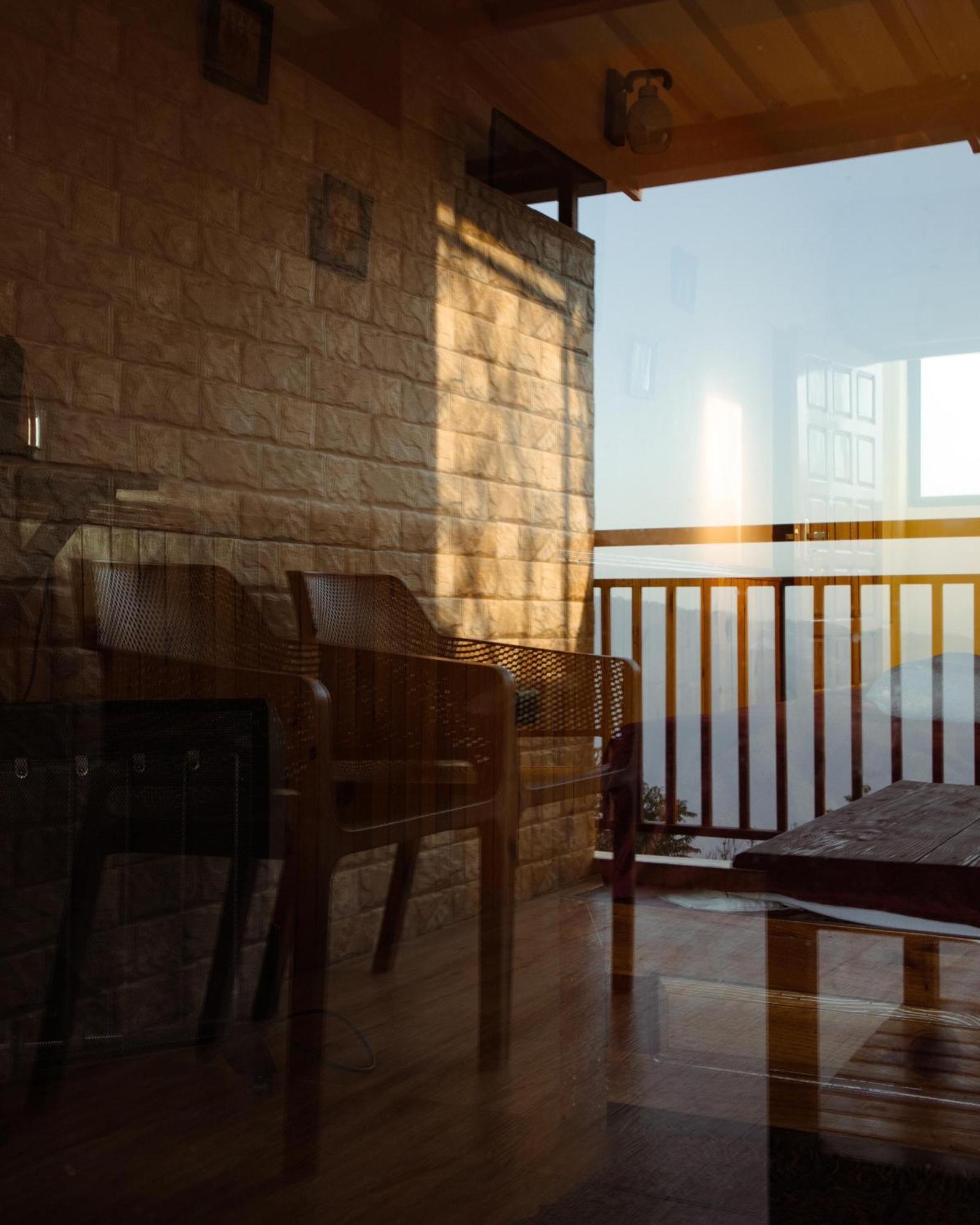 Kasar Himalaya Holiday Resort, Binsar Rd Алмора Екстериор снимка